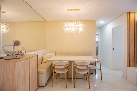 Apartamento à venda com 62m², 2 quartos e 1 vagaSala