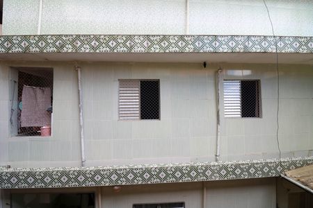 Casa para alugar com 90m², 4 quartos e sem vaga