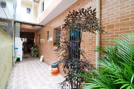 Casa para alugar com 90m², 4 quartos e sem vaga