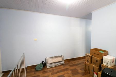 Casa para alugar com 90m², 4 quartos e sem vaga