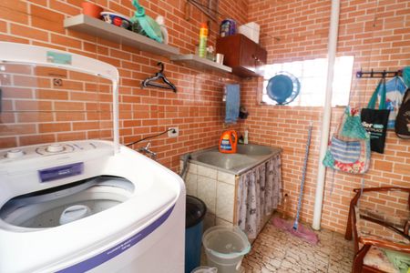 Casa para alugar com 90m², 4 quartos e sem vaga