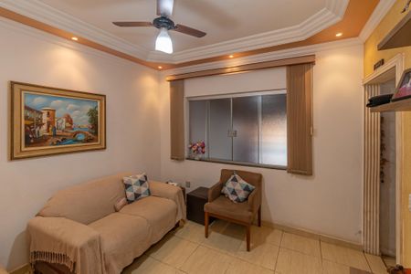 Casa à venda com 125m², 2 quartos e 2 vagas