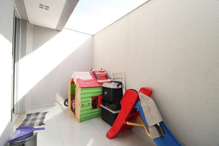 Apartamento para alugar com 70m², 2 quartos e 1 vagaÁrea de Serviço