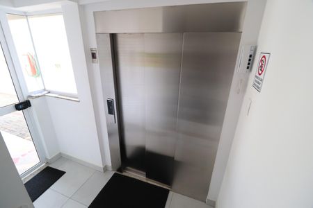 Apartamento para alugar com 70m², 2 quartos e 1 vagaElevador