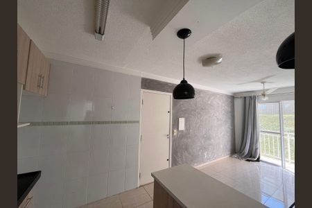 Sala de apartamento para alugar com 2 quartos, 44m² em Vila Marieta, Campinas