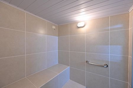 Casa para alugar com 260m², 5 quartos e 2 vagasSauna