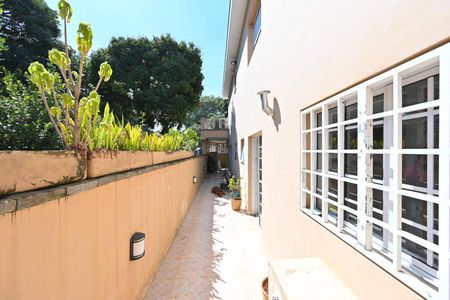 Casa para alugar com 260m², 5 quartos e 2 vagasCorredor