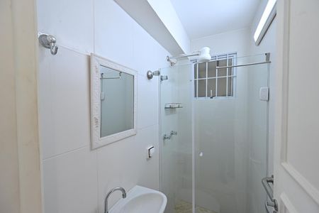 Casa para alugar com 260m², 5 quartos e 2 vagasBanheiro de serviço 