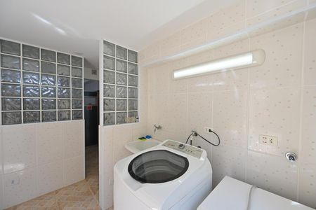 Casa para alugar com 260m², 5 quartos e 2 vagasLavanderia