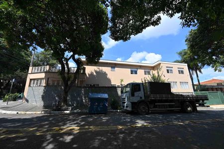 Casa para alugar com 260m², 5 quartos e 2 vagasFachada