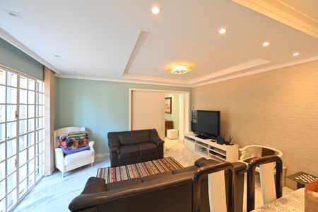 Casa para alugar com 260m², 5 quartos e 2 vagasSala