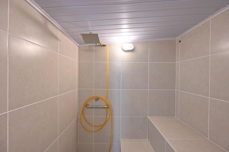 Casa para alugar com 260m², 5 quartos e 2 vagasSauna