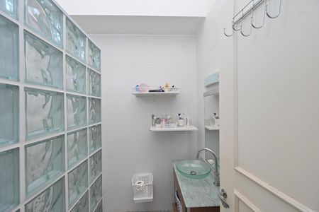 Casa para alugar com 260m², 5 quartos e 2 vagasBanheiro Social 2