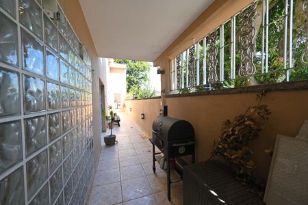 Casa para alugar com 260m², 5 quartos e 2 vagasCorredor