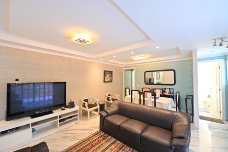 Casa para alugar com 260m², 5 quartos e 2 vagasSala