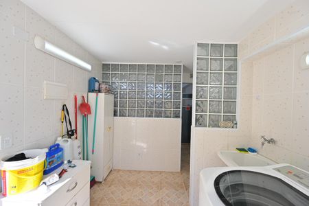 Casa para alugar com 260m², 5 quartos e 2 vagasLavanderia