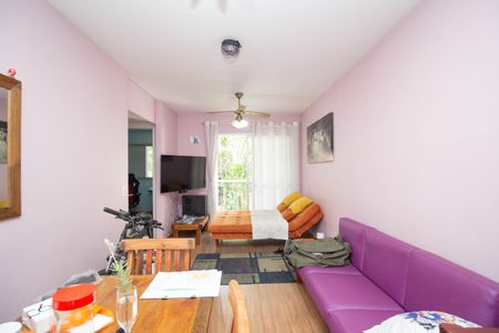 Sala de apartamento para alugar com 2 quartos, 65m² em Jardim Mariliza, São Paulo