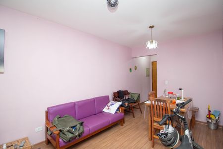 Sala de apartamento para alugar com 2 quartos, 65m² em Jardim Mariliza, São Paulo
