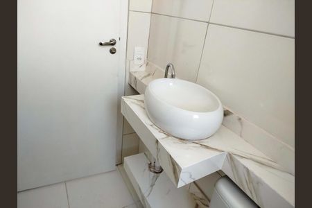 Apartamento para alugar com 43m², 2 quartos e sem vagaBanheiro