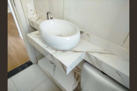 Apartamento para alugar com 43m², 2 quartos e sem vagaBanheiro