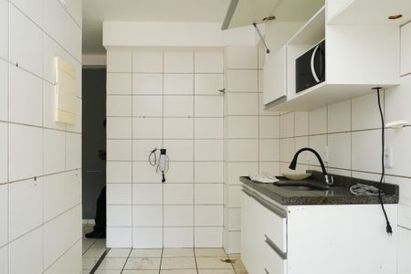 Cozinha de apartamento para alugar com 2 quartos, 45m² em Ponto Chic, Nova Iguaçu