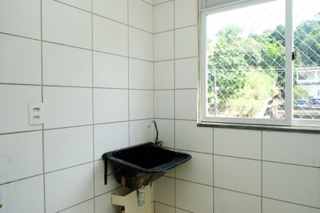 Área de Serviço de apartamento para alugar com 2 quartos, 45m² em Ponto Chic, Nova Iguaçu