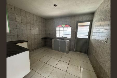 Casa à venda com 100m², 4 quartos e 2 vagasFoto 09