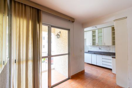 Sala de apartamento à venda com 2 quartos, 52m² em Vila Industrial, São Paulo