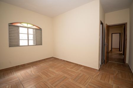 Casa à venda com 207m², 3 quartos e 2 vagasQuarto 3
