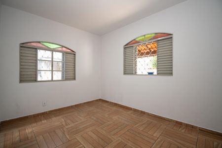 Quarto 1 de casa à venda com 3 quartos, 207m² em Arvoredo, Contagem