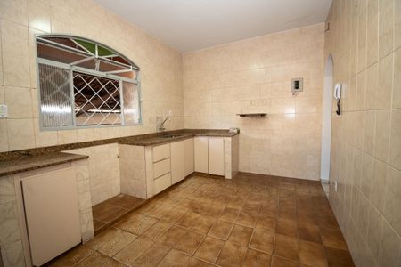 Casa à venda com 207m², 3 quartos e 2 vagasCozinha