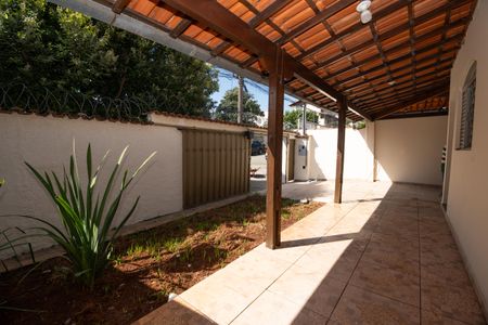 Casa à venda com 207m², 3 quartos e 2 vagasGaragem