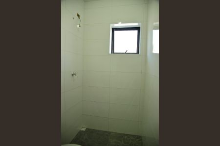 Casa à venda com 140m², 3 quartos e 2 vagasBanheiro Suíte 1 