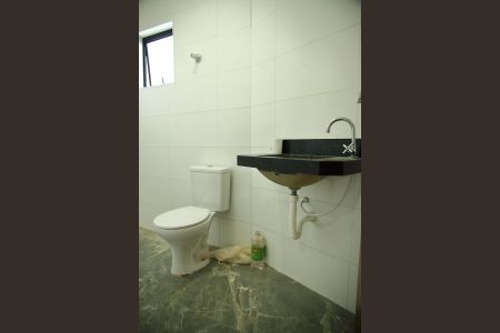 Casa à venda com 140m², 3 quartos e 2 vagasBanheiro Suíte 3 