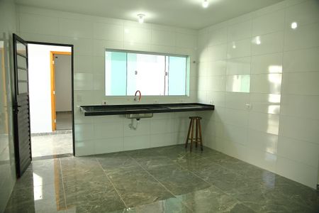 Casa à venda com 140m², 3 quartos e 2 vagasCozinha 
