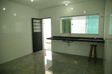 Casa à venda com 140m², 3 quartos e 2 vagasCozinha 