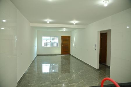 Casa à venda com 140m², 3 quartos e 2 vagasSala