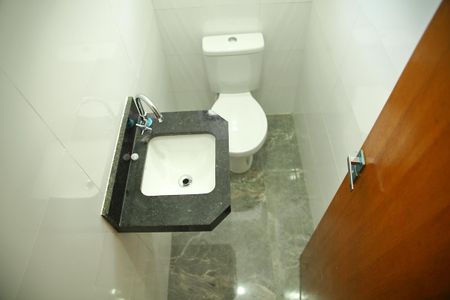 Casa à venda com 140m², 3 quartos e 2 vagasLavabo da Sala 