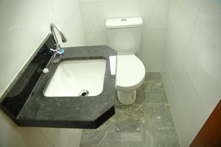 Casa à venda com 140m², 3 quartos e 2 vagasLavabo da Sala 