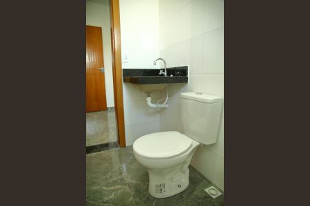 Casa à venda com 140m², 3 quartos e 2 vagasBanheiro Suíte 1 