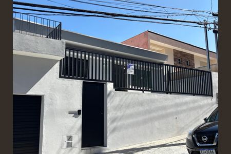 Casa à venda com 140m², 3 quartos e 2 vagasFachada 