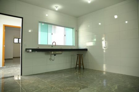 Casa à venda com 140m², 3 quartos e 2 vagasCozinha 