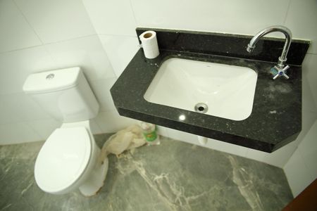 Casa à venda com 140m², 3 quartos e 2 vagasBanheiro Suíte 3 