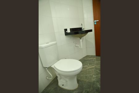 Casa à venda com 140m², 3 quartos e 2 vagasBanheiro Suíte 3 