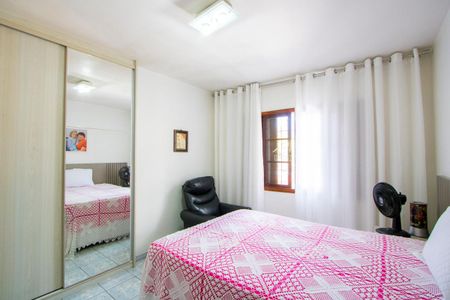 Quarto 1 de casa à venda com 3 quartos, 106m² em Jardim Santo André, Santo André