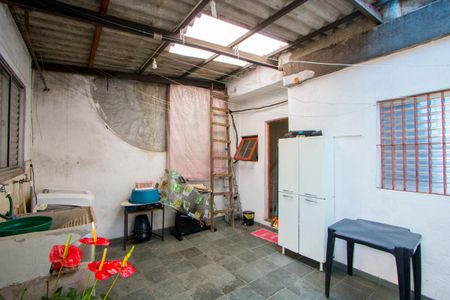 Casa à venda com 106m², 3 quartos e 1 vagaÁrea de serviço 