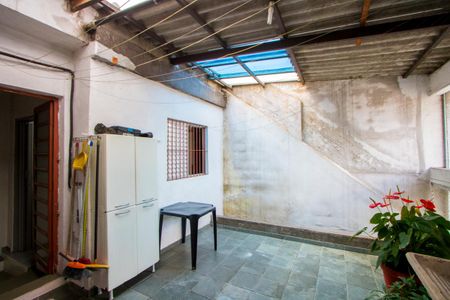 Casa à venda com 106m², 3 quartos e 1 vagaÁrea de serviço 