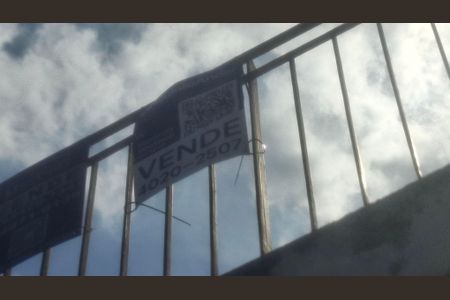 Casa à venda com 106m², 3 quartos e 1 vagaPlaquinha 