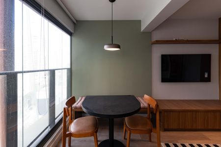 Apartamento para alugar com 41m², 1 quarto e 1 vagaVaranda