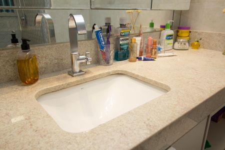 Apartamento à venda com 72m², 2 quartos e 1 vagaBanheiro da Suíte